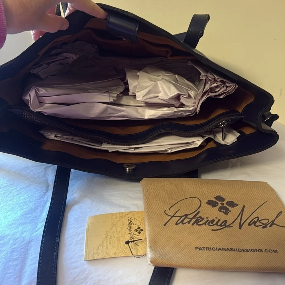 Patricia Nash Ocean Blue Leather Tote Bag, new - Picture 8 of 13